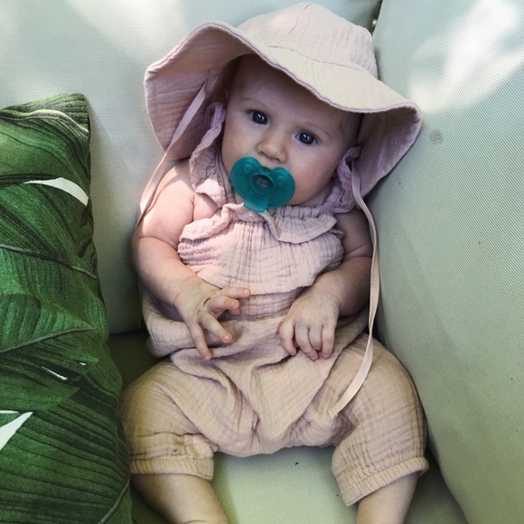 H&M Cotton Romper and Hat set - Picture 2 of 2
